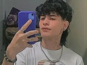 Stream this hardcore movie named kroddy_sw, 22 years old, brunette hair male