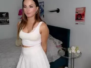 Play this uncensored clip titled Sweet_loook Cam porn model from chaturbate