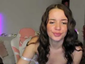 Watch full clip named Molly-kiss Cam porn model from camsoda