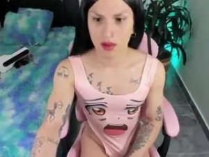 Stream the full scene of queenramona-hot, trans