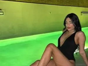 Stream the HD scene called Keylacroft, 19 years old, brunette hair trans