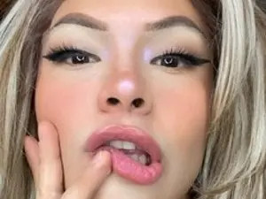 Play this uncensored movie called cherrybless, 21 years old, blonde hair trans