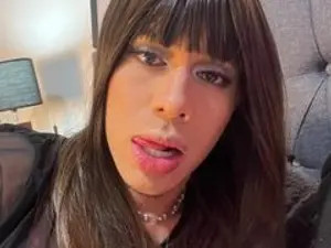 Stream the full movie of rousexmarrie, 25 years old, brown hair trans