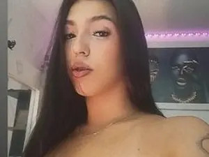 View the full video called LorensSophia, 29 years old, brunette hair trans