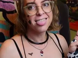 View this full clip of Linzy19, 37 years old, brown hair trans