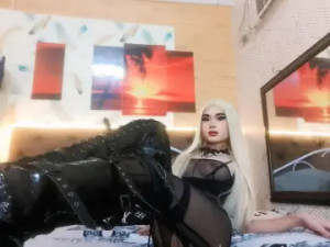 Enjoy watching this uncut movie titled PenelopeScothland, 18 years old, trans