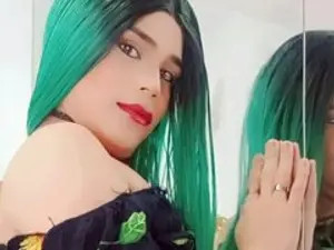 Play the full video named IsabellaDiamond18, blonde hair trans