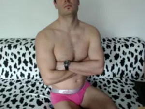 Watch the uncensored clip of Bandito2005, 28 years old, brunette hair male